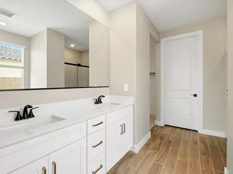 Bath - 1051 W Haynes Way, Apache Junction, AZ 85120 photo 1 of 5