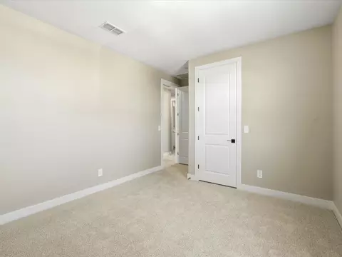 Bedroom - 1051 W Haynes Way, Apache Junction, AZ 85120 photo 5 of 10