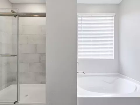 Bath - 1051 W Haynes Way, Apache Junction, AZ 85120 photo 3 of 8