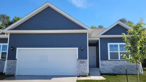 719 Maddie Ln, Tiffin, IA 52340