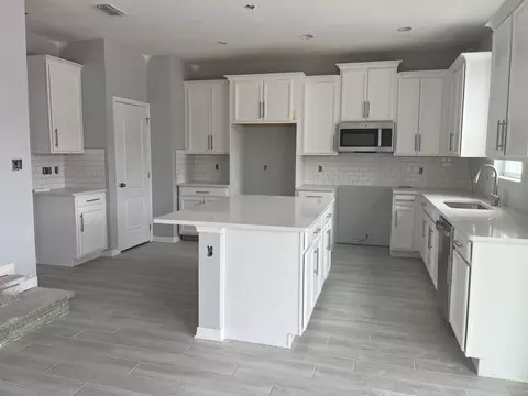 Kitchen - 1207 Hyde St, Saint Cloud, FL 34771 photo 3 of 6