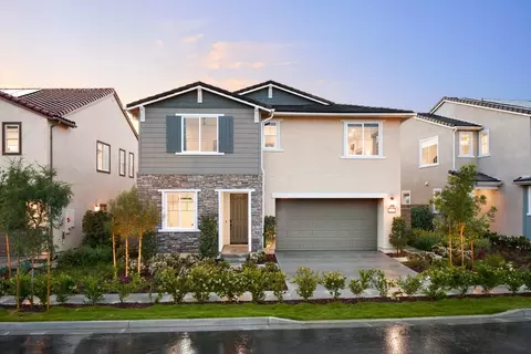 Exterior - 3818 Bluff View Dr, Corona, CA 92883 photo 6 of 11