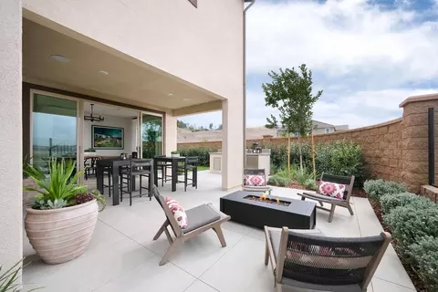 Exterior - 3818 Bluff View Dr, Corona, CA 92883 photo 2 of 11