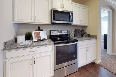 Kitchen - Varner Drive, Fairborn, OH 45324 photo 7 of 8