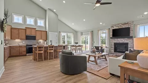 403 Briggs Dr, Easley, SC 29642 photo 25