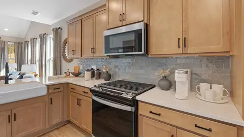 403 Briggs Dr, Easley, SC 29642 photo 11