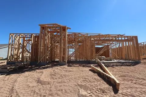 Exterior - 6957 Saddleback St, Hesperia, CA 92345 photo 1 of 6