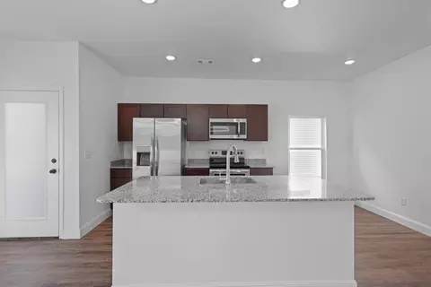 Kitchen - 721 Nebula Ln, Centerton, AR 72713 photo 4 of 7