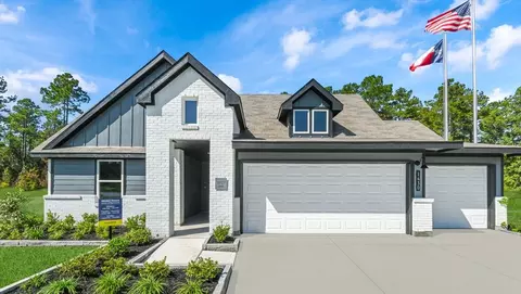 1755 Holly Trl, Sour Lake, TX 77659