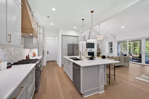 Kitchen - 1002 Kingbird Ln, Clover, SC 29710 photo 2 of 4