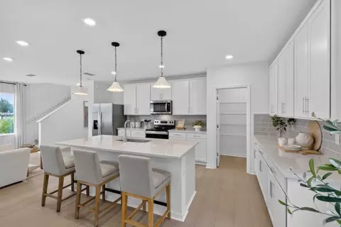 Kitchen - 15502 Horizon View Loop, Clermont, FL 34714 photo 1 of 3