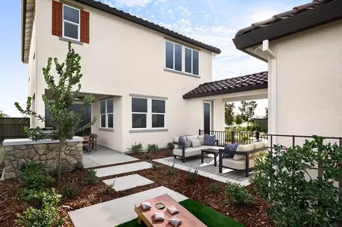 Exterior - 3214 Summit Dr, Tracy, CA 95377 photo 9 of 10