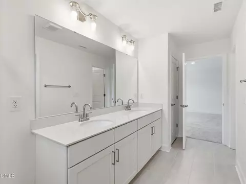 Bath - 5820 Genesee Dr, Durham, NC 27712 photo 4 of 14