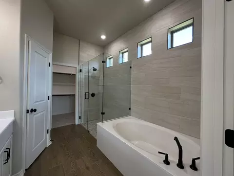 229 Desert Holly, Temple, TX 76502