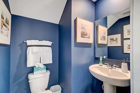 Bath - 1385 Marinelli Dr E, Columbus, OH 43228 photo 7 of 14