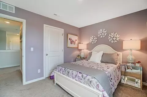 Bedroom - 1385 Marinelli Dr E, Columbus, OH 43228 photo 18 of 22