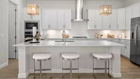 Kitchen - 13029 Maya Bay Ct, Venice, FL 34293 photo 2 of 5