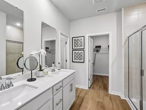 Bath - 2007 Topsail Rd, Durham, NC 27703 photo 4 of 8
