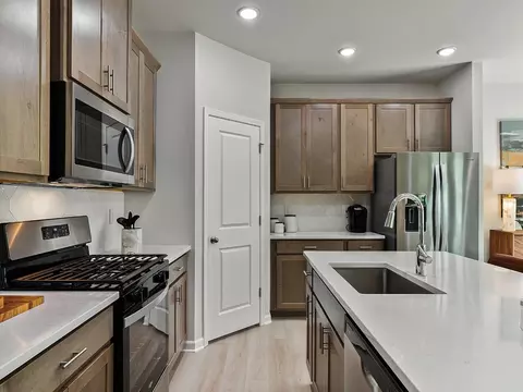 Kitchen - 2007 Topsail Rd, Durham, NC 27703 photo 3 of 7