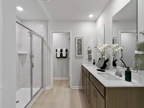 Bath - 2007 Topsail Rd, Durham, NC 27703 photo 2 of 8