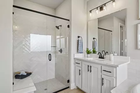 Bath - 1205 Terrain Rd, Midlothian, TX 76065 photo 5 of 11