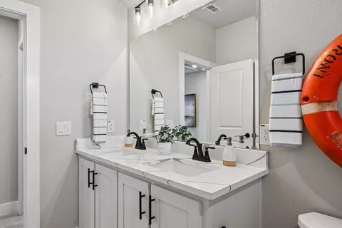 Bath - 1205 Terrain Rd, Midlothian, TX 76065 photo 8 of 11