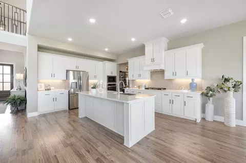 Kitchen - 1205 Terrain Rd, Midlothian, TX 76065 photo 2 of 4