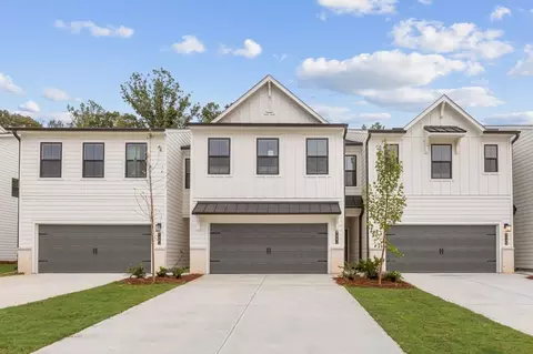 7485 Clover Ln, Flowery Branch, GA 30542
