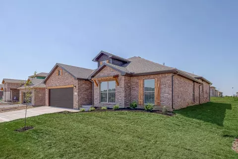 Exterior - 25490 84th St, Lenexa, KS 66227 photo 2 of 9