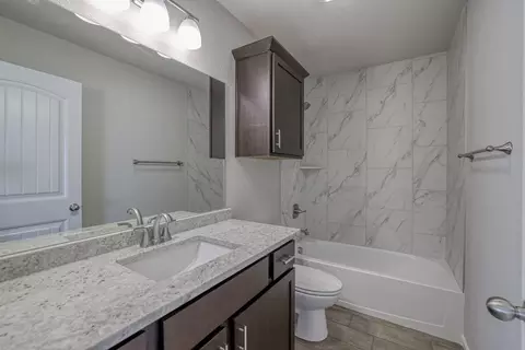 Bath - 25490 84th St, Lenexa, KS 66227 photo 3 of 4