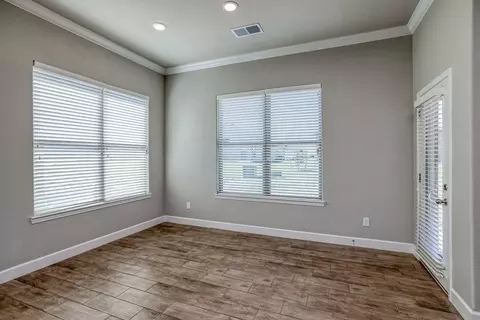 Living - 25490 84th St, Lenexa, KS 66227 photo 1 of 8