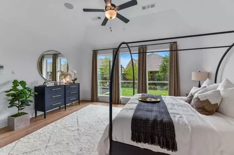 Bedroom - 910 Shooting Star Dr, Prosper, TX 75078 photo 4 of 15