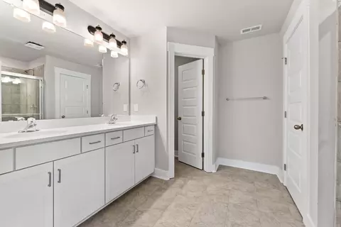 Bath - Thomas Lane, Central, SC 29630 photo 1 of 5