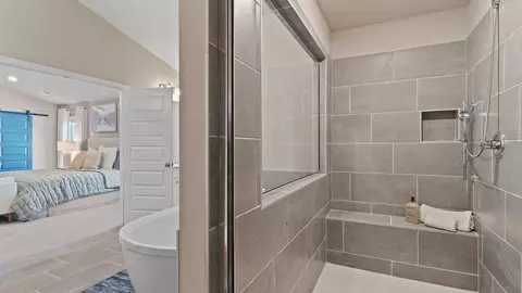 Bath - 105 Haverling Pass, Hampton, GA 30228 photo 7 of 8