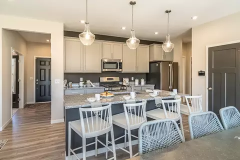 Kitchen - 1322 Trailhead Pl, Harrison, OH 45030 photo 7 of 11