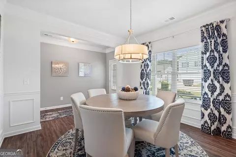 Dining - 111 Antique Bnd, Perry, GA 31069 photo 5 of 12
