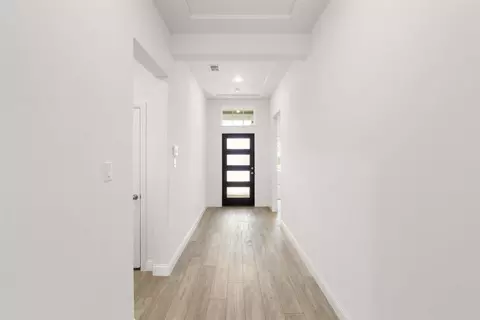 Entry Way - 14592 Flossie St, Pilot Point, TX 76258 photo 2 of 7