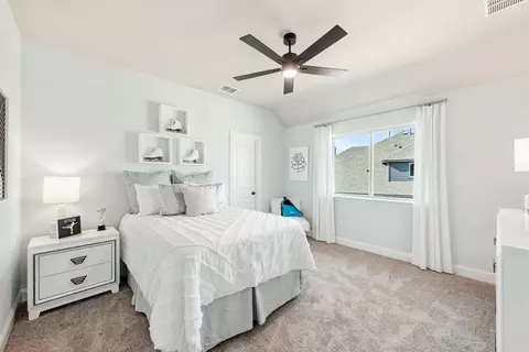 Bedroom - 112 Sweetwater Dr, Commerce, TX 75428 photo 5 of 11