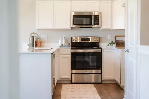 2115 Waller Ave, Norwalk, IA 50211