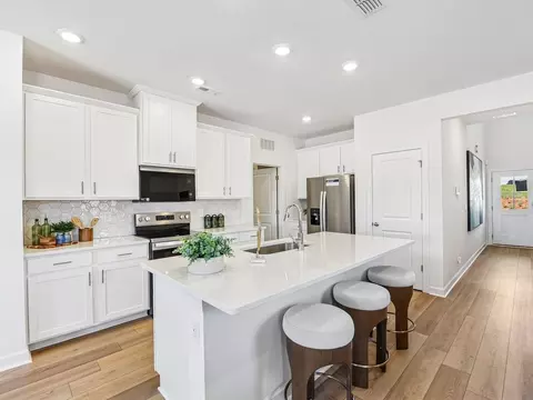 Kitchen - 3050 14th Ave NE, Conover, NC 28613 photo 2 of 5
