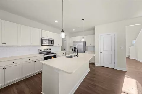 Kitchen - 140 Wolf St, Spring Lake, NC 28390 photo 1 of 8