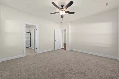Bedroom - 140 Wolf St, Spring Lake, NC 28390 photo 3 of 11
