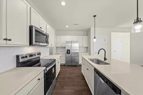 Kitchen - 140 Wolf St, Spring Lake, NC 28390 photo 2 of 8