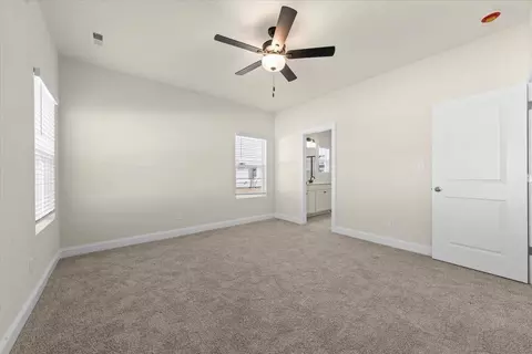 Bedroom - 140 Wolf St, Spring Lake, NC 28390 photo 2 of 11