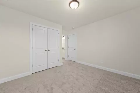 Bedroom - 140 Wolf St, Spring Lake, NC 28390 photo 5 of 11