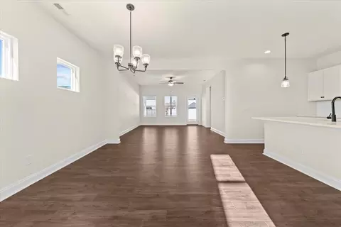 Living - 140 Wolf St, Spring Lake, NC 28390 photo 1 of 5
