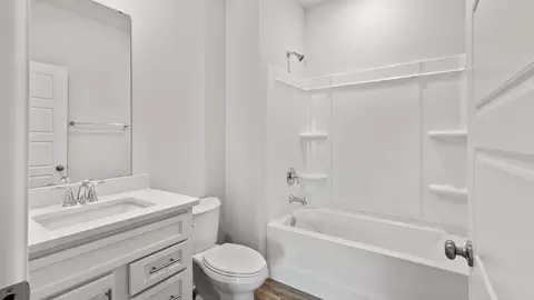 Bath - 9500 Mossy Rd, Biloxi, MS 39532 photo 4 of 5