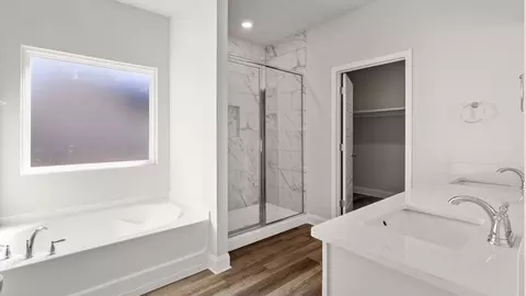 Bath - 9500 Mossy Rd, Biloxi, MS 39532 photo 2 of 5