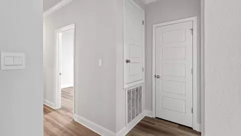 Entry Way - 9500 Mossy Rd, Biloxi, MS 39532 photo 3 of 8