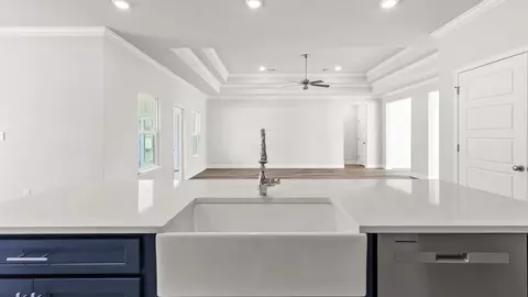 Entry Way - 9500 Mossy Rd, Biloxi, MS 39532 photo 2 of 8